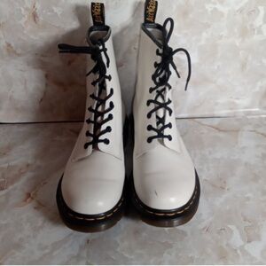 White Dr Martins like new